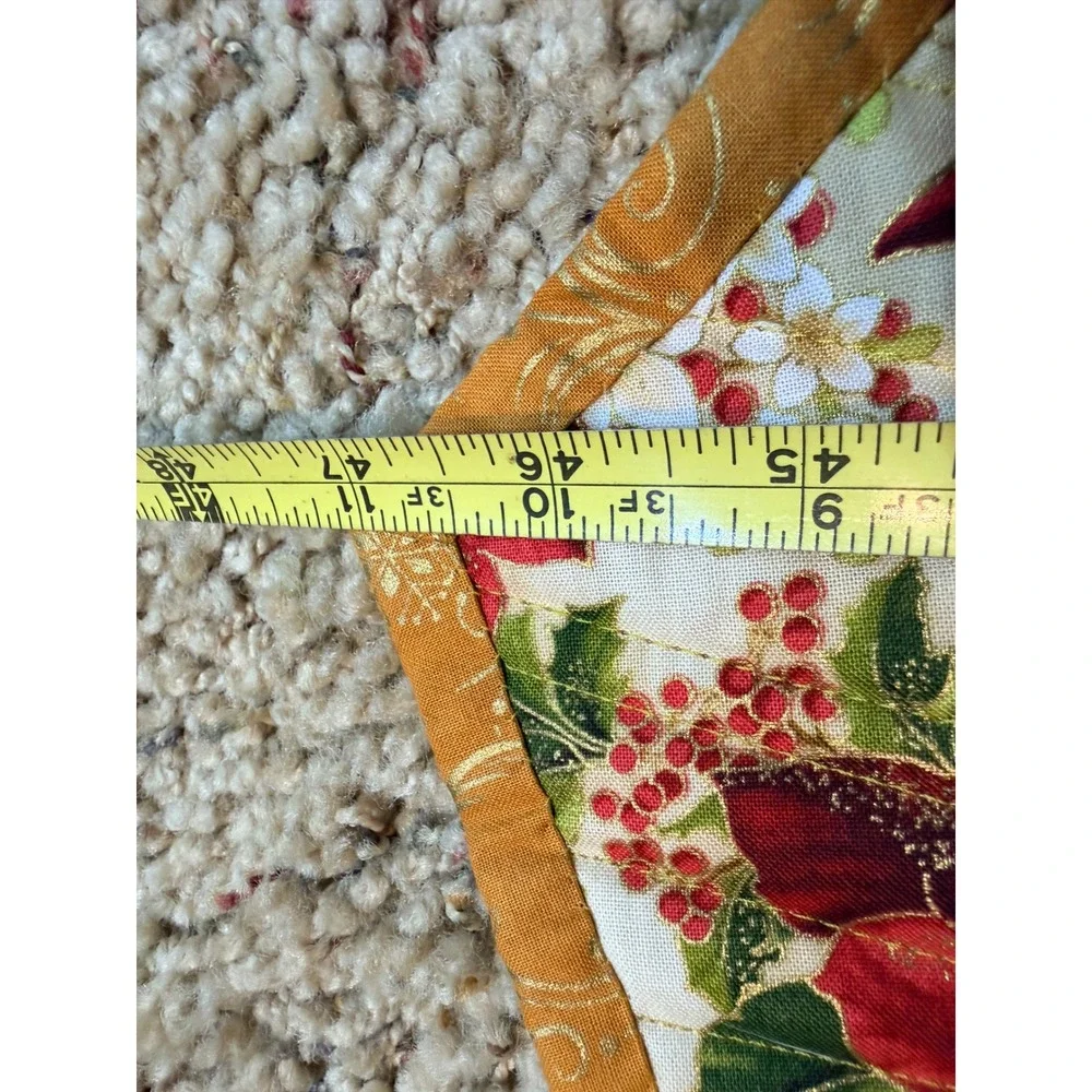 Quilted Christmas Tree‎ Skirt Reversible Poinsettia Pine Cone Red Green